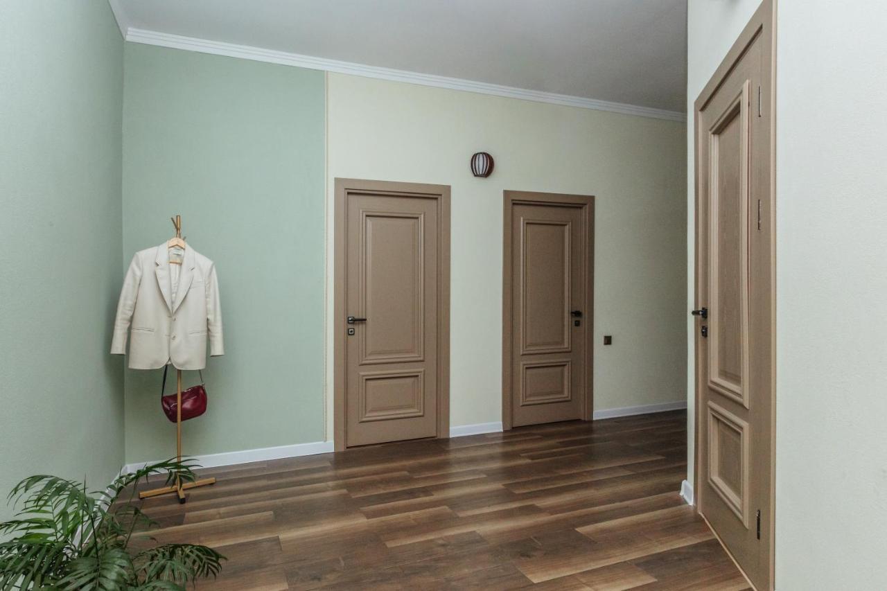 Просторные Апартаменты Класса Люкс Suhumi Exterior foto