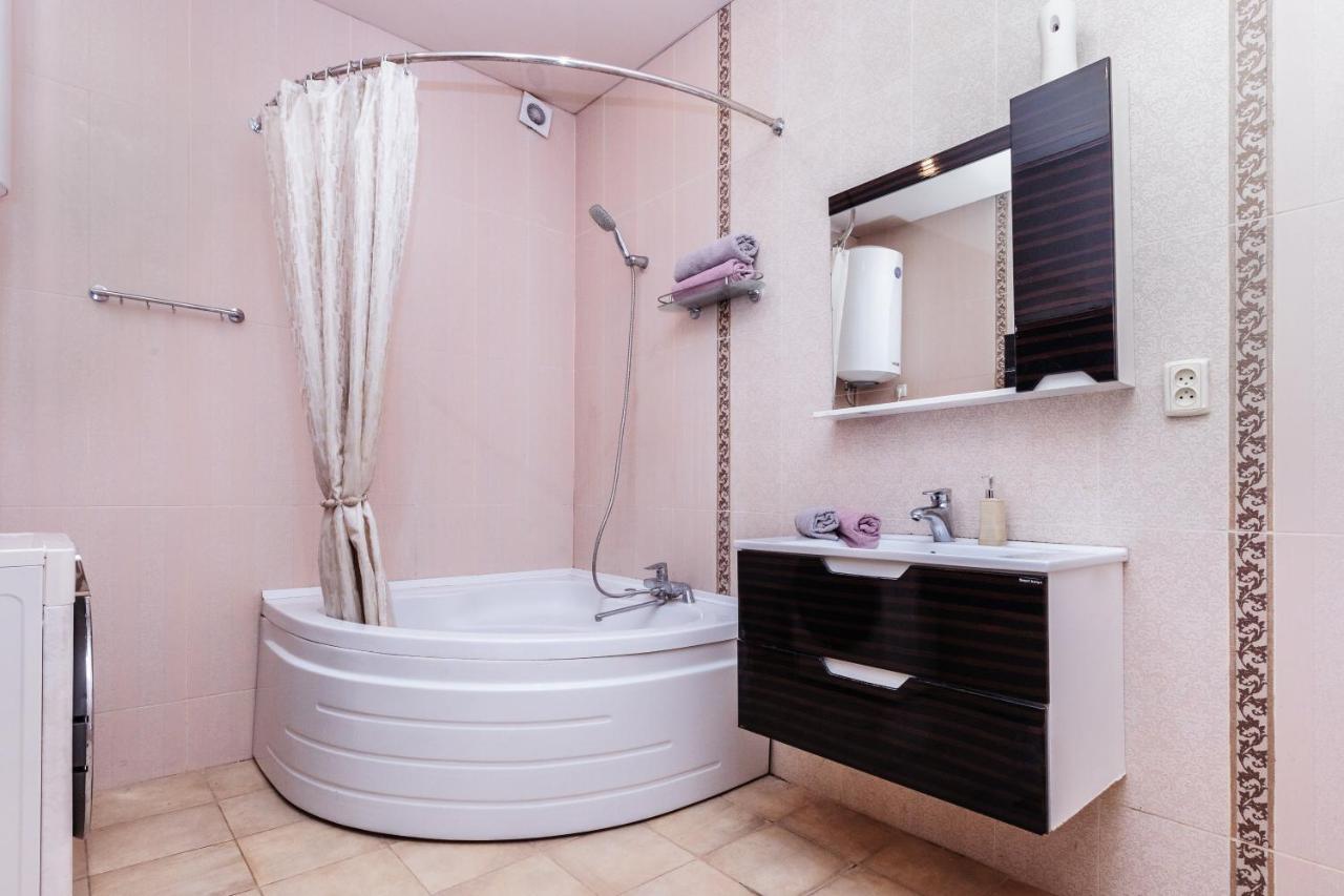 Просторные Апартаменты Класса Люкс Suhumi Exterior foto